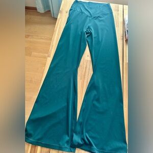 OFFLINE By Aerie Real Me High Waisted Crossover Flare Legging - size L